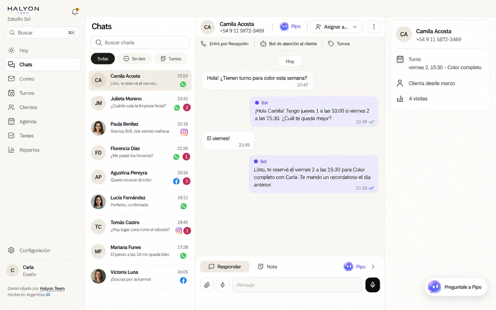 Halyon: la bandeja de chats, con el bot reservando un turno